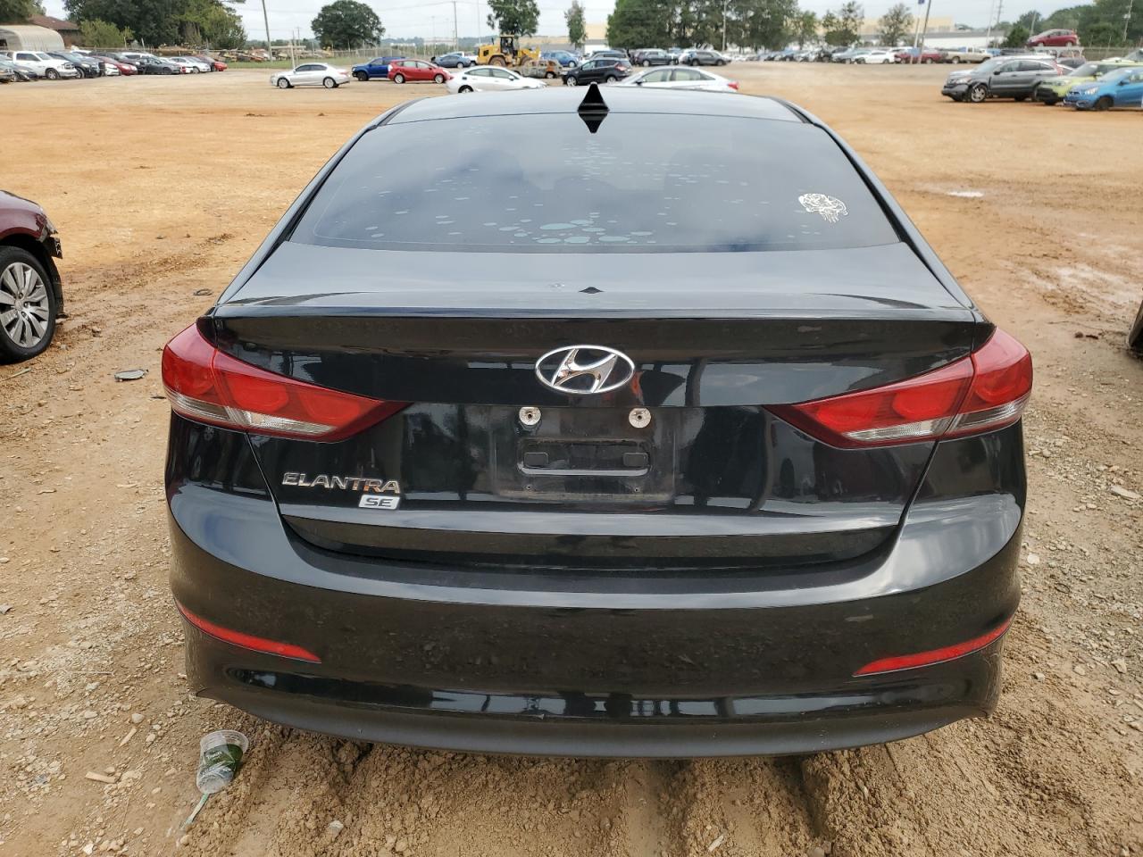 5NPD74LF2HH075320 2017 Hyundai Elantra Se