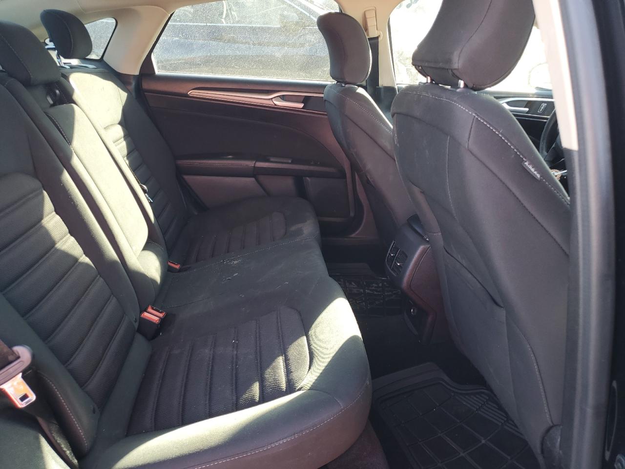 2019 Ford Fusion - Image 10