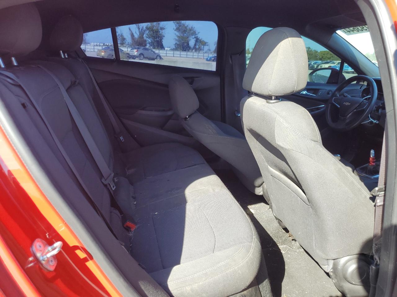 2017 Chevrolet Cruze - Image 11
