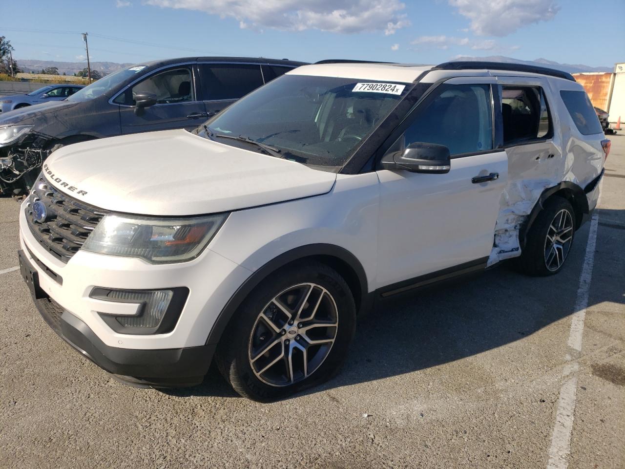 VIN 1FM5K8GT4GGA62271 2016 FORD EXPLORER no.1