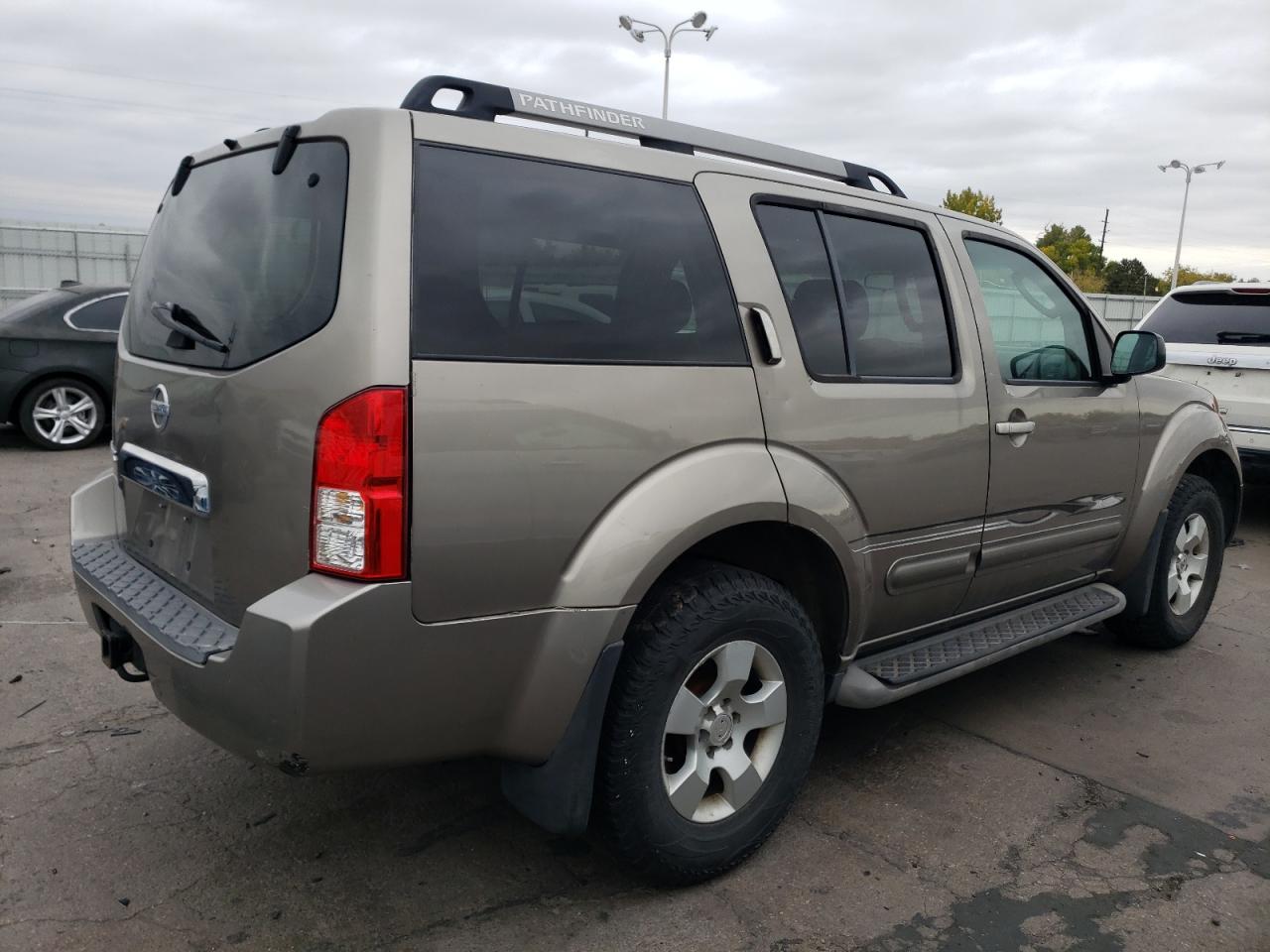 2005 Nissan Pathfinder - Image 3