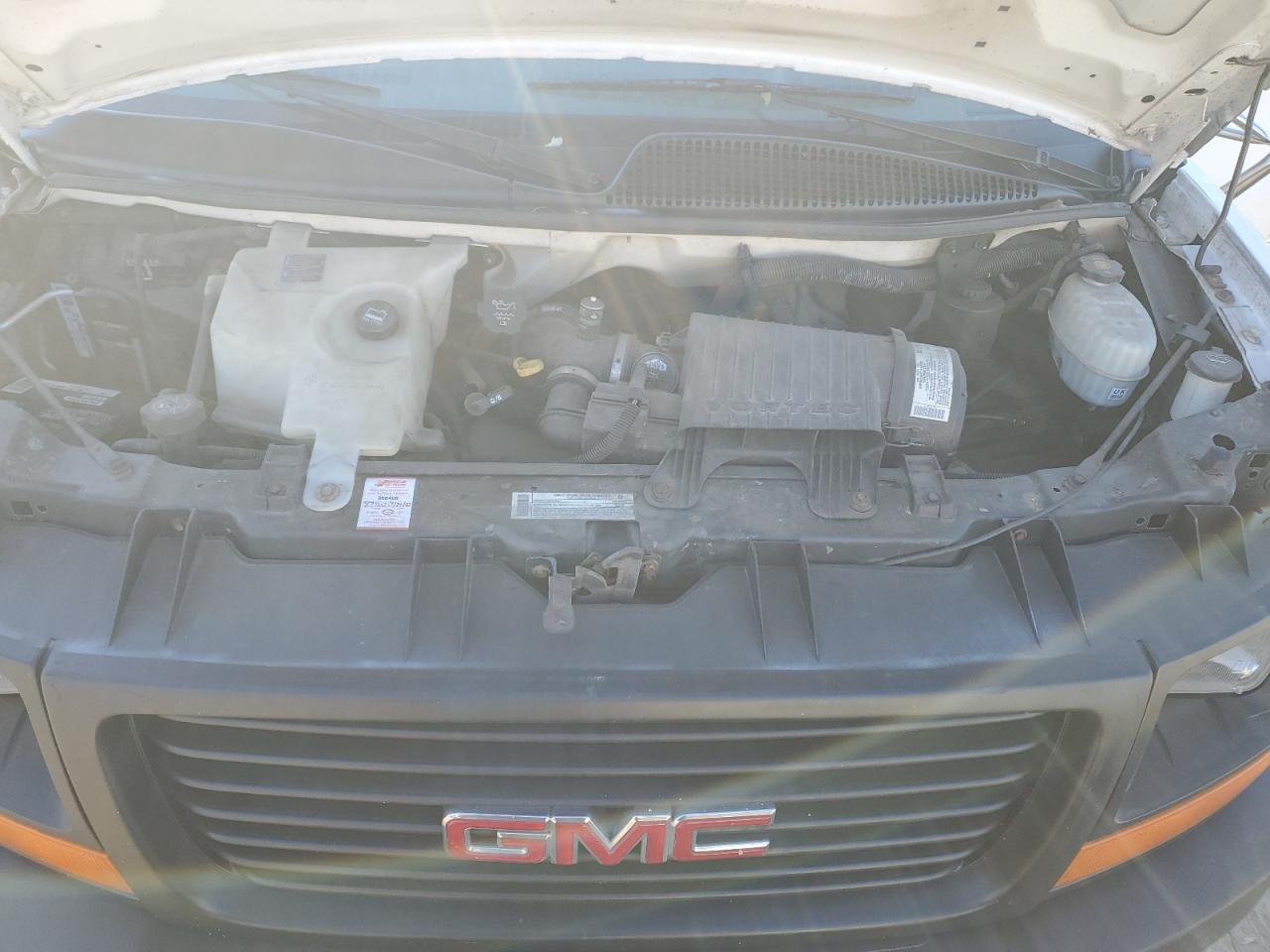 1GDJG31U741193942 2004 GMC Savana Cutaway G3500