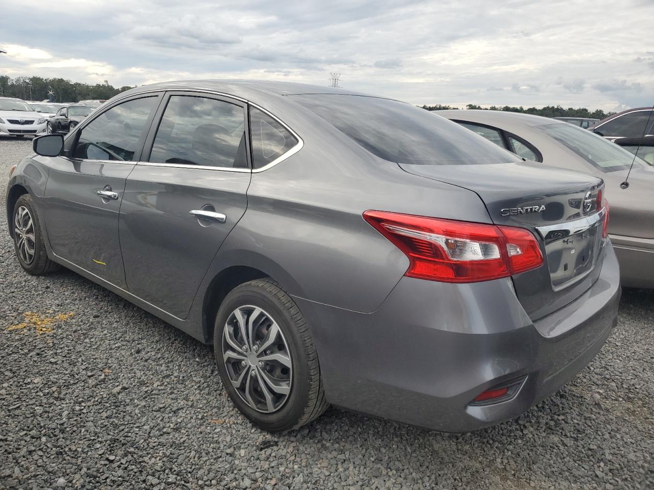 2019 Nissan Sentra - Image 2