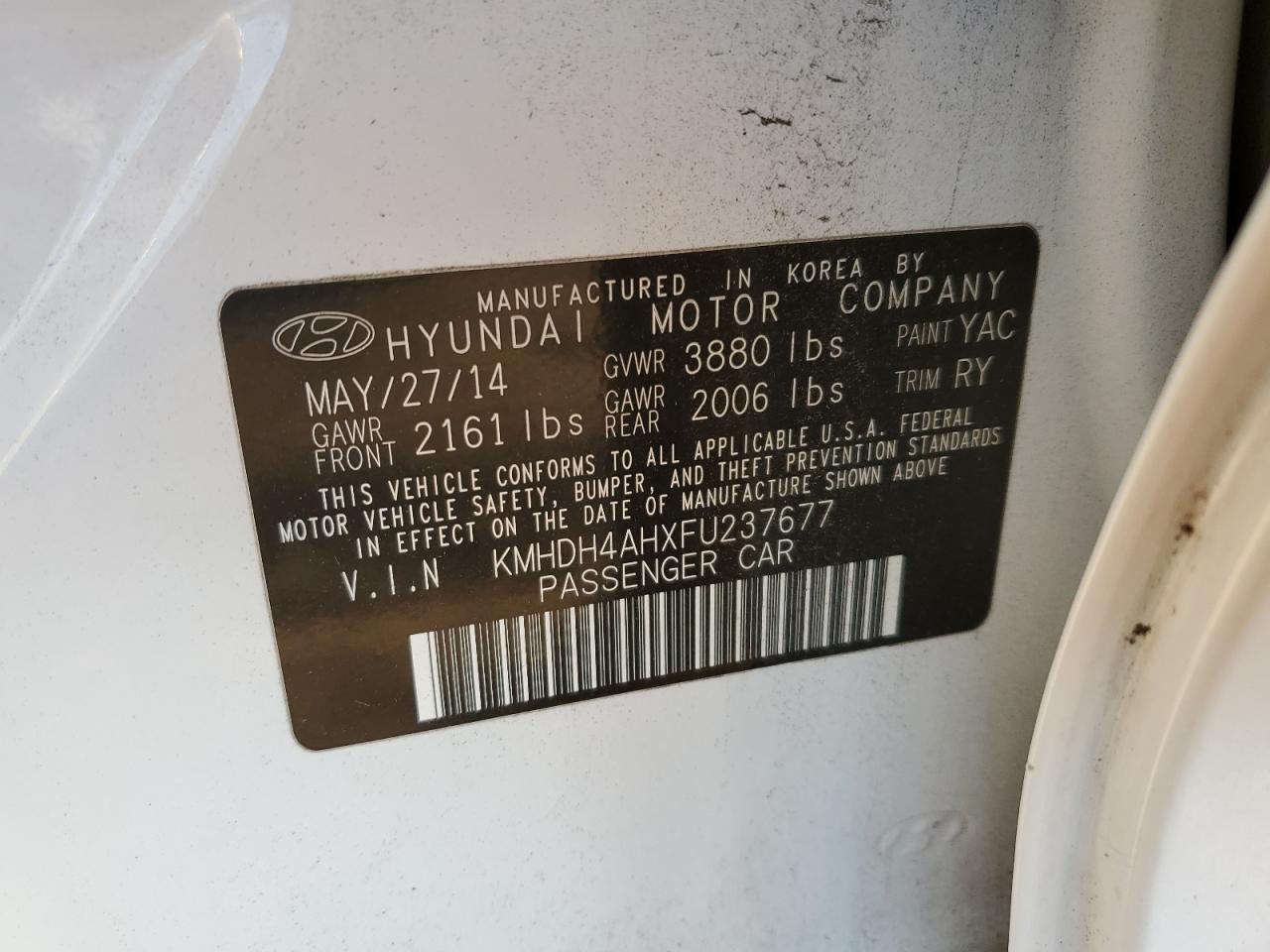 2015 Hyundai Elantra - Image 12