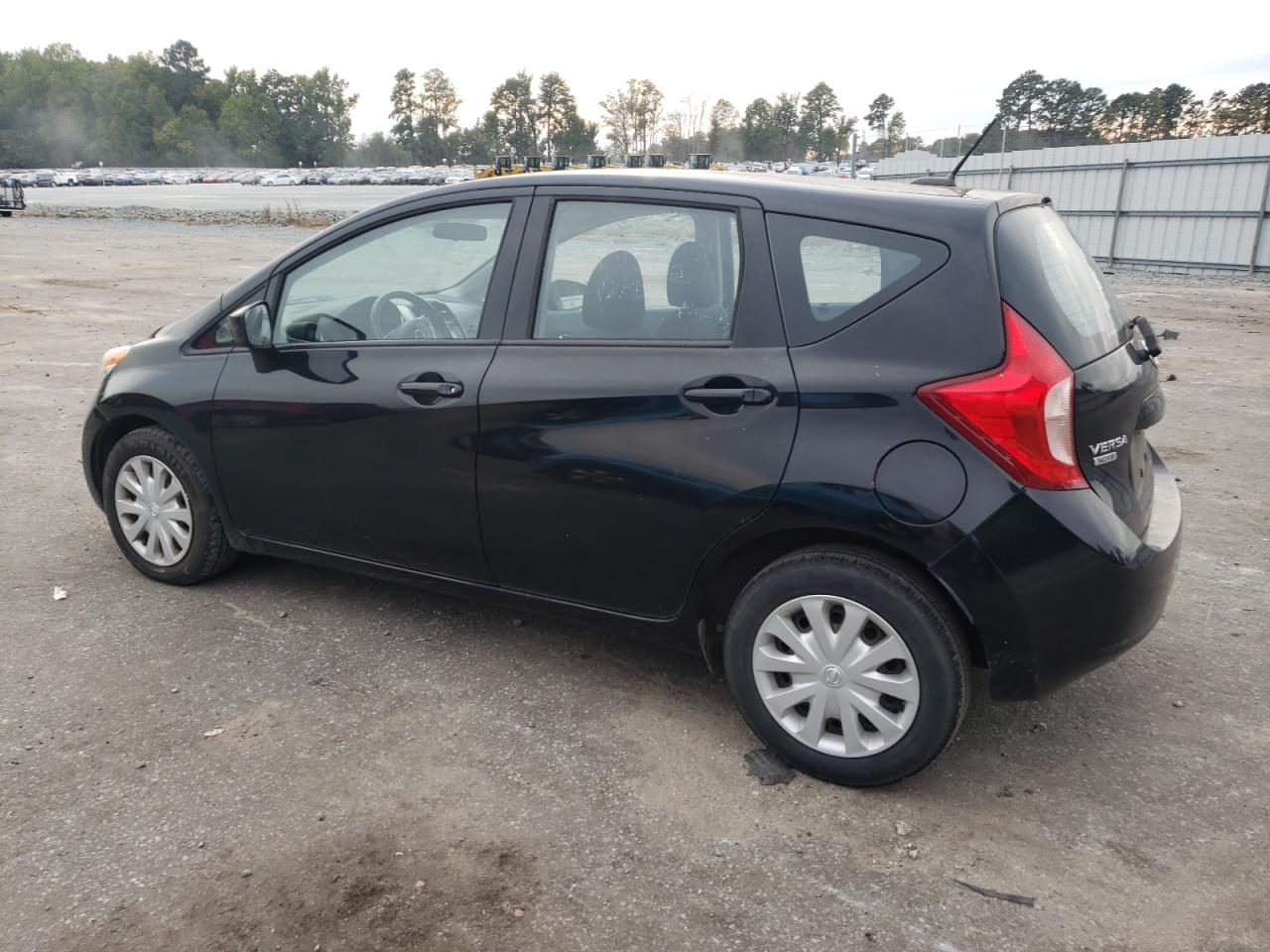 2016 Nissan Versa - Image 2