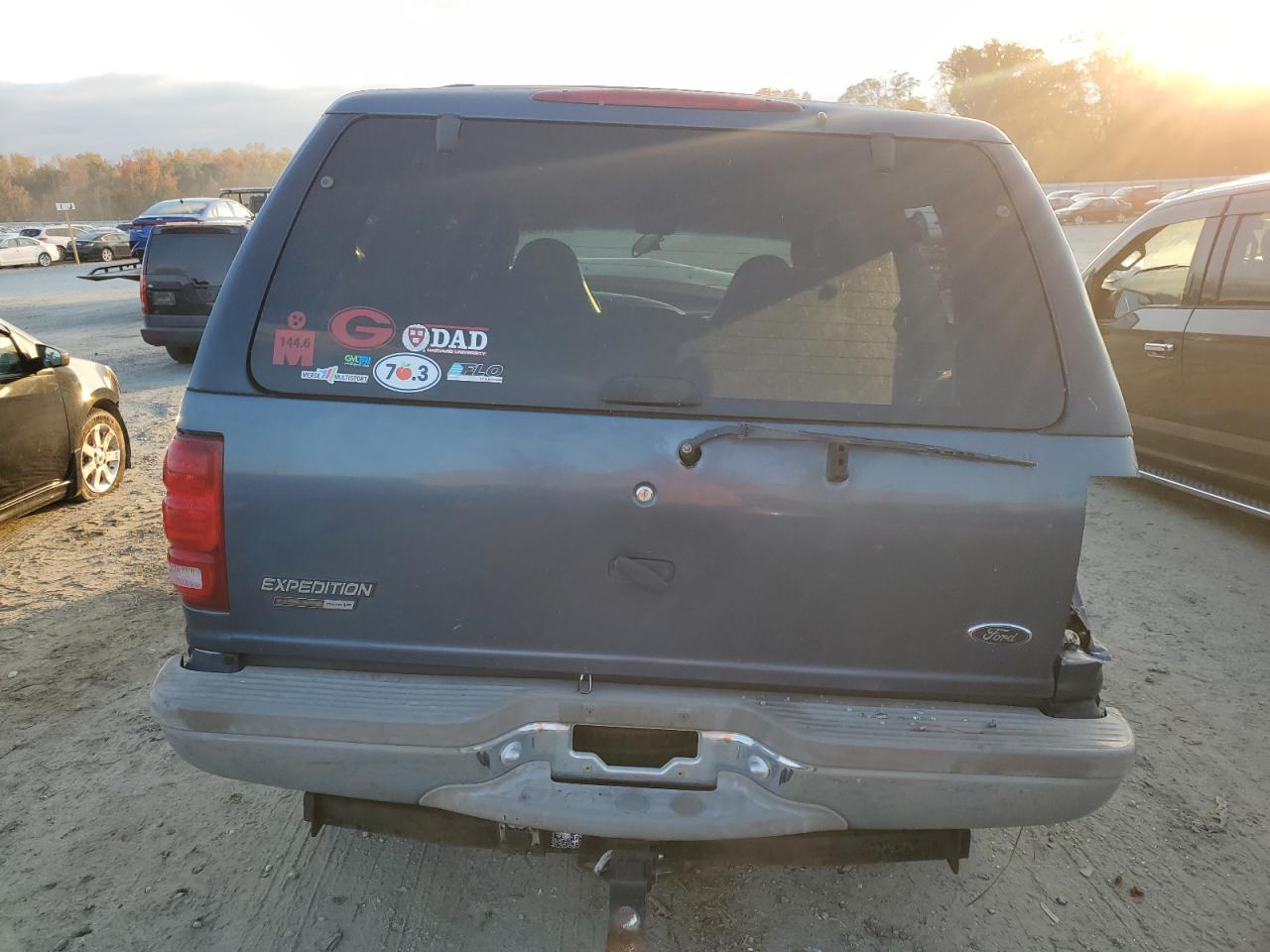 2000 Ford Expedition Eddie Bauer VIN: 1FMRU176XYLB48545 Lot: 76104934