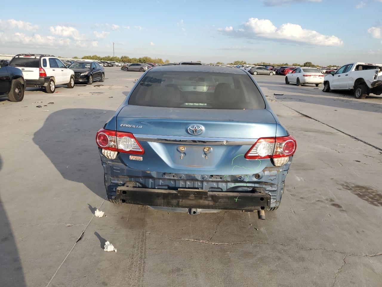 5YFBU4EEXDP186411 2013 Toyota Corolla Base