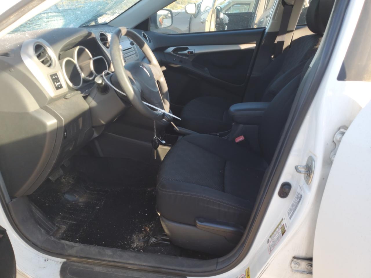 2009 Pontiac Vibe - Image 7