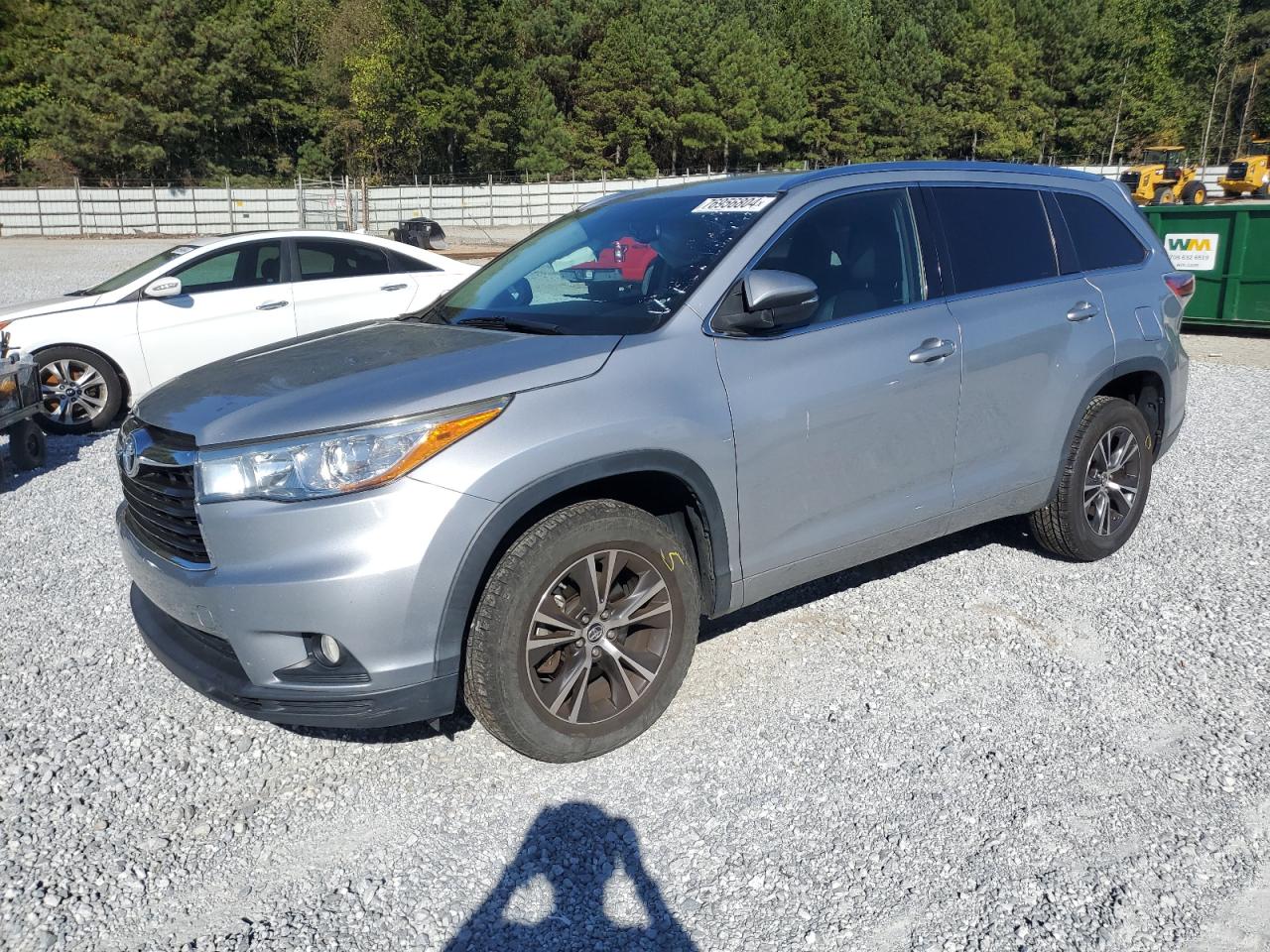 2016 Toyota Highlander Xle VIN: 5TDKKRFH3GS121536 Lot: 76956804