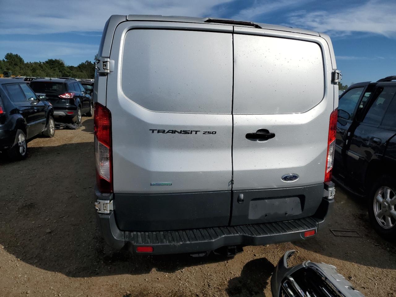 1FTYR1YG3HKA16676 2017 Ford Transit T-250