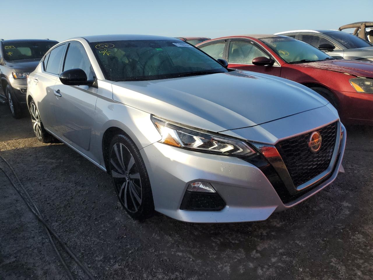 2020 Nissan Altima - Image 4