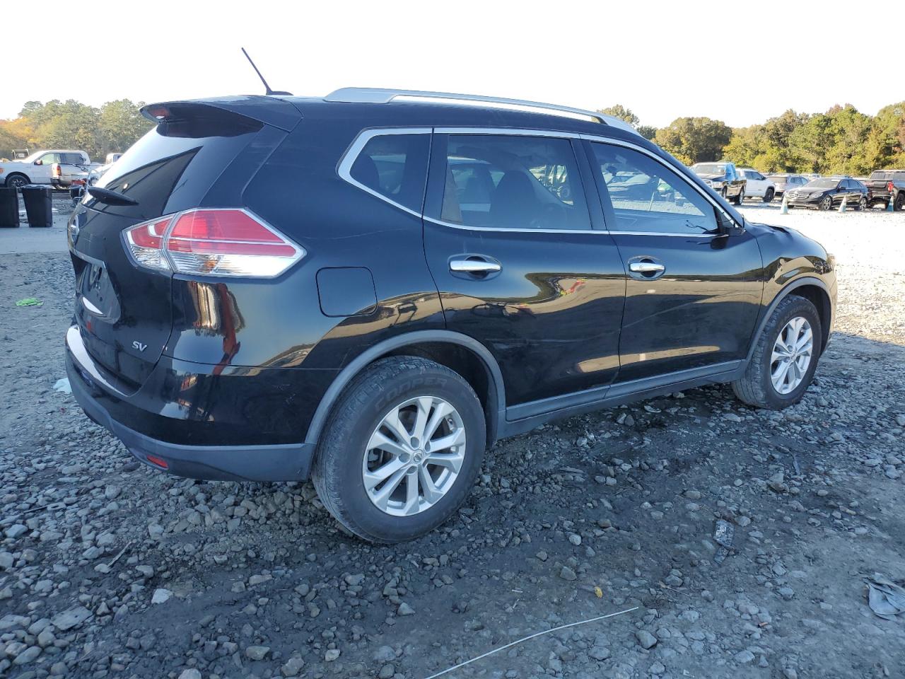 VIN KNMAT2MT6FP527388 2015 NISSAN ROGUE no.3