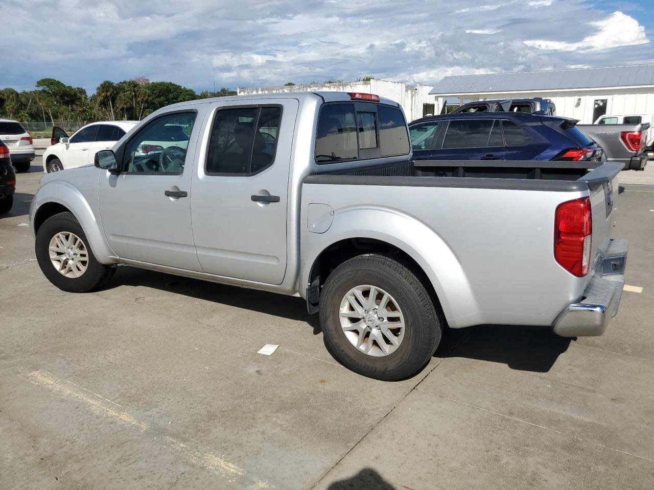 1N6AD0ER9KN797318 2019 NISSAN NAVARA - Image 2