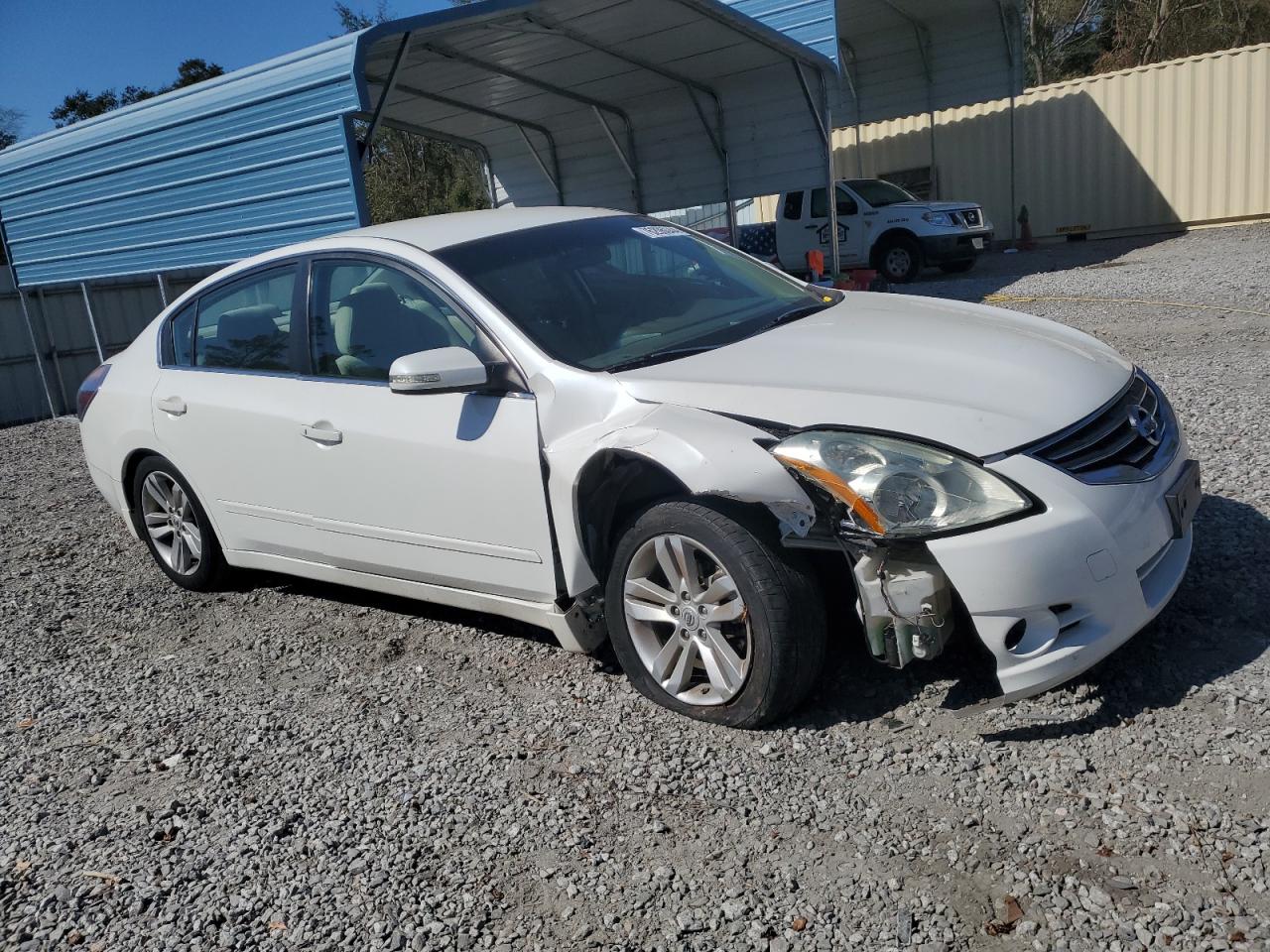 2011 Nissan Altima - Image 4