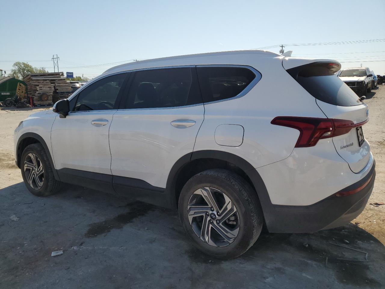 2023 Hyundai Santa Fe - Image 2
