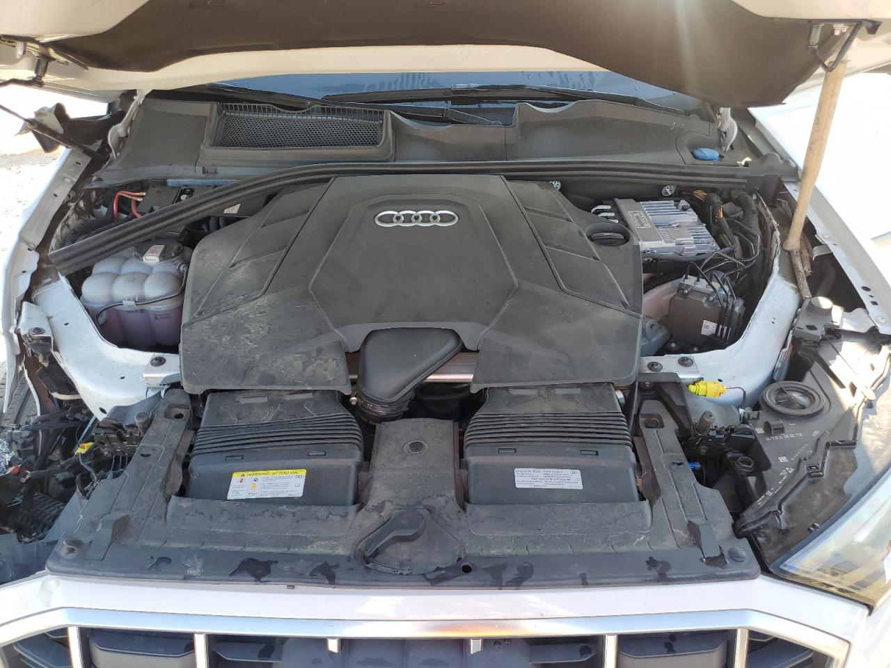 WA1LXBF76ND004122 2022 Audi Q7 Premium Plus