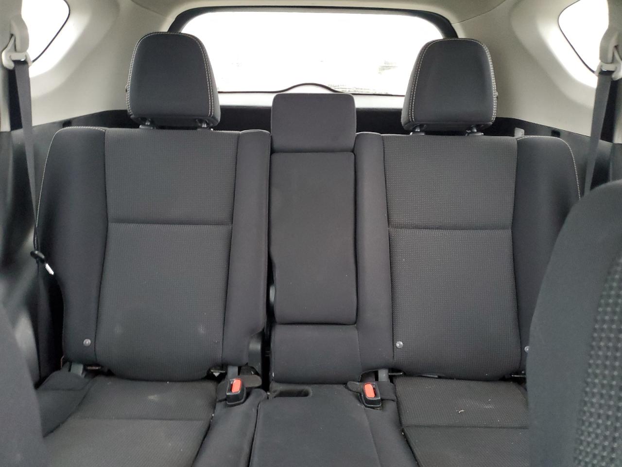 2018 Toyota RAV 4 - Image 10