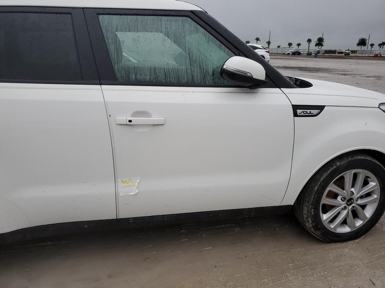 KNDJP3A51K7921245 2019 Kia Soul +