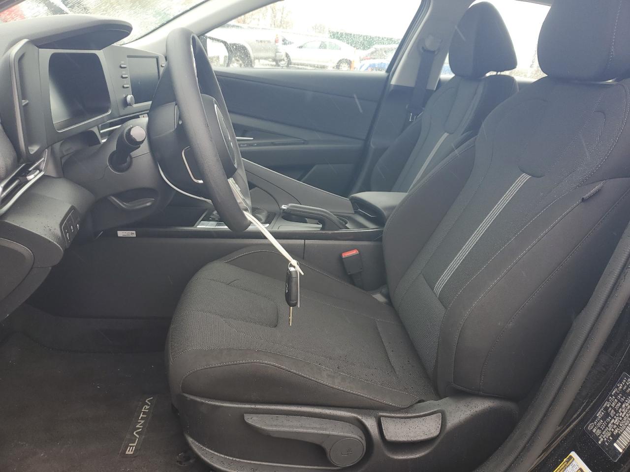 2024 Hyundai Elantra - Image 7