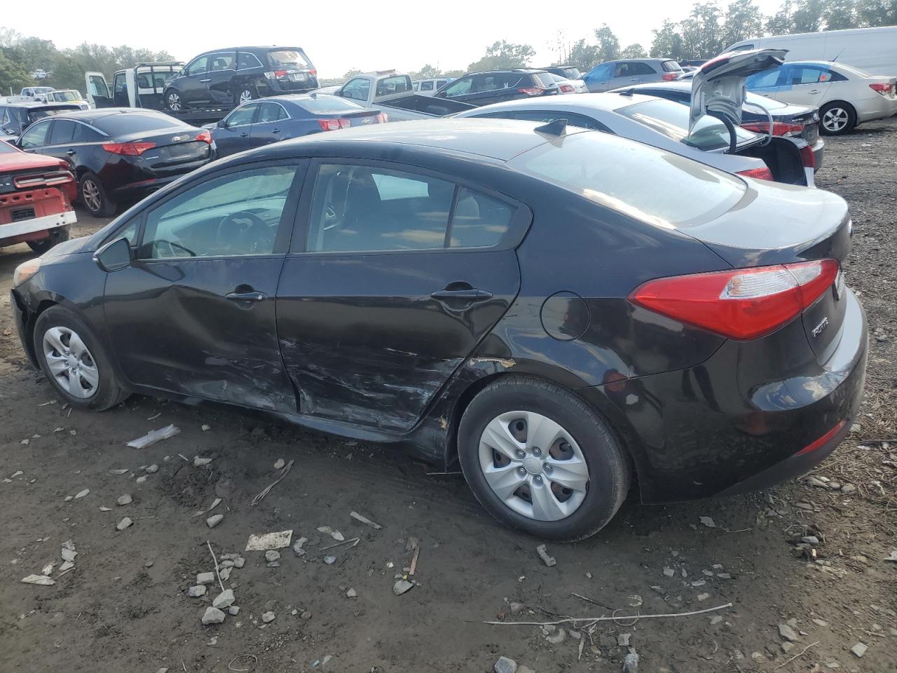 KNAFX4A64F5303923 2015 KIA FORTE - Image 2