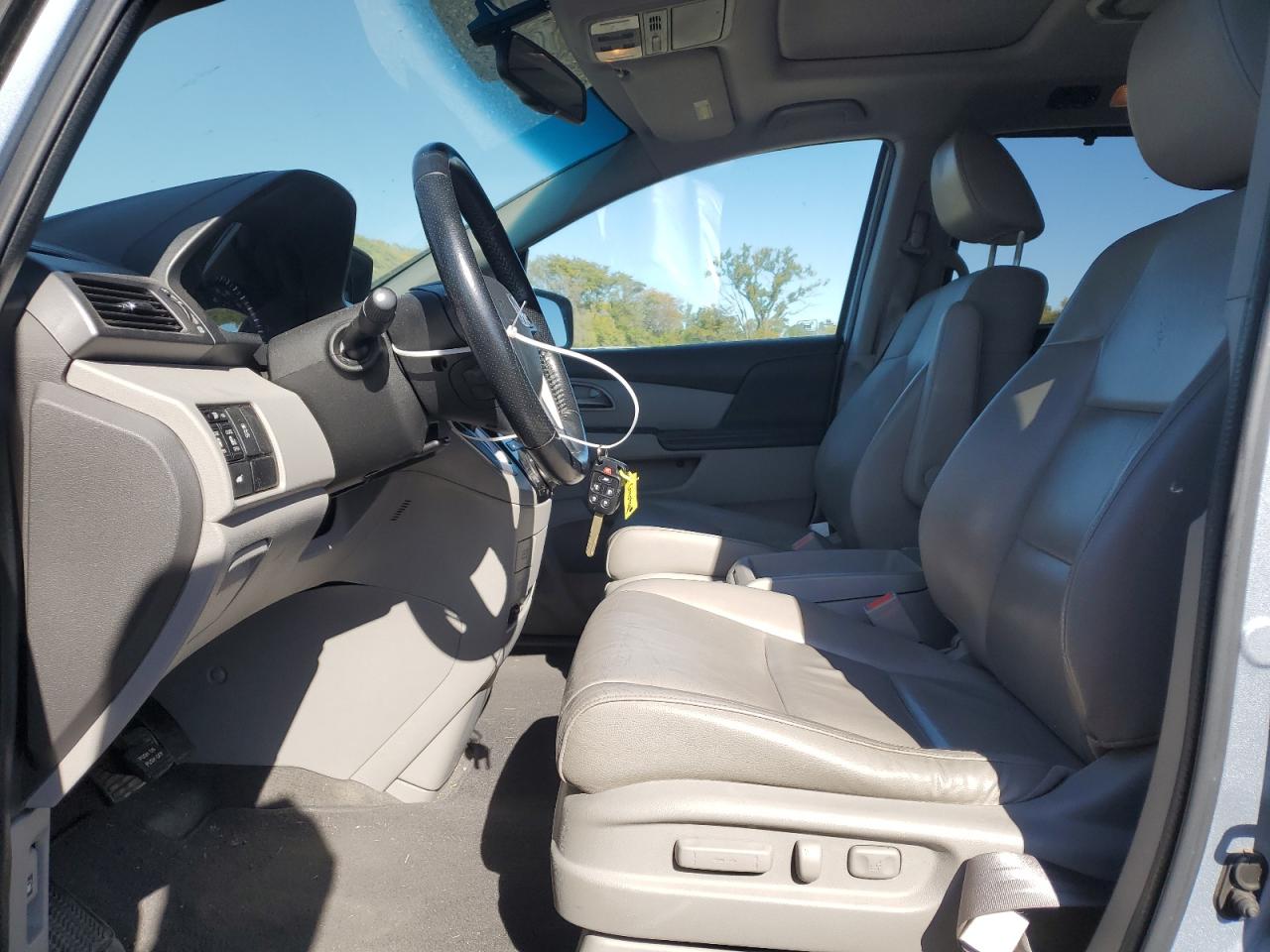 2011 Honda Odyssey - Image 7