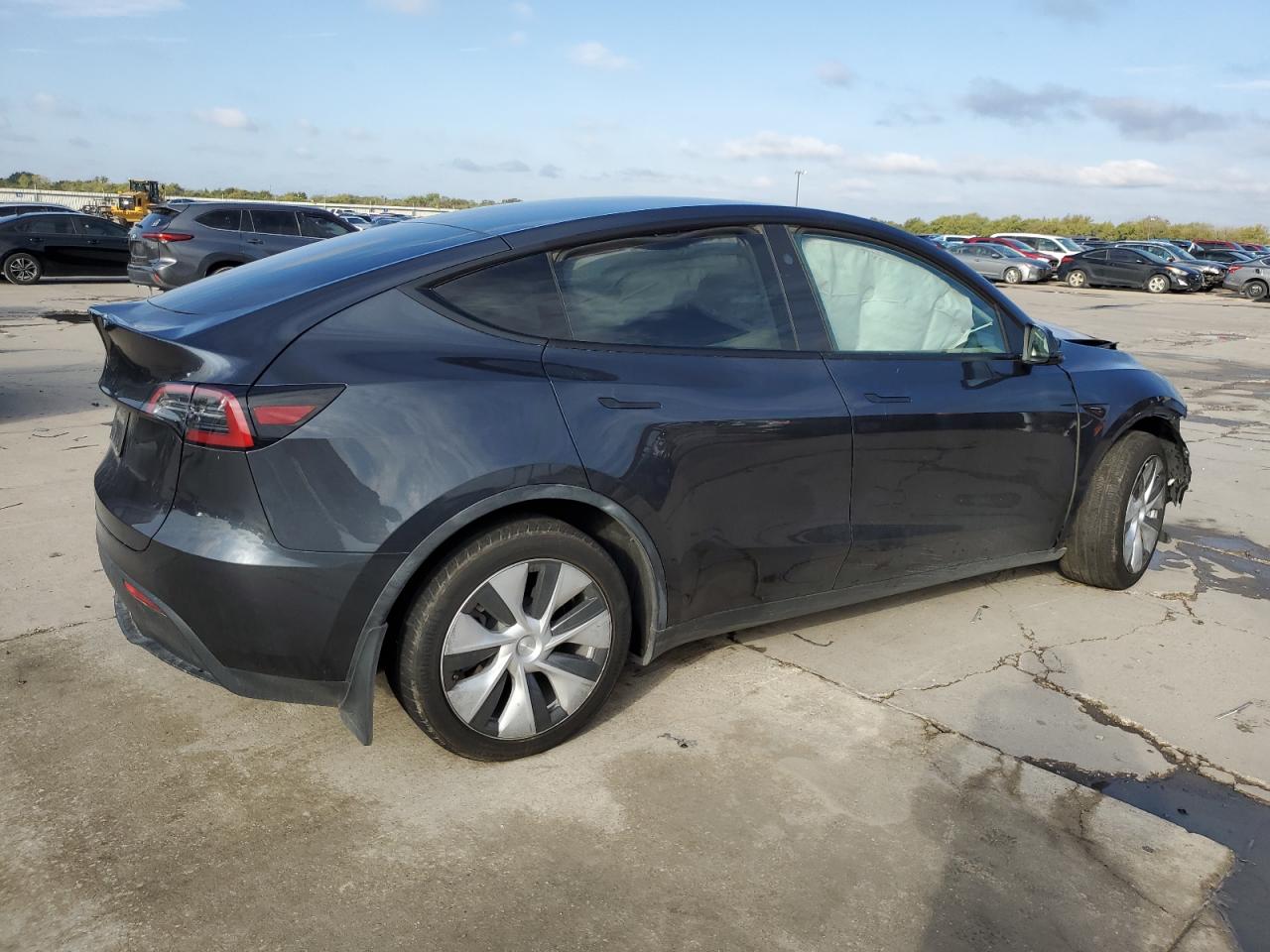 VIN 7SAYGDED6RF054499 2024 TESLA MODEL Y no.3