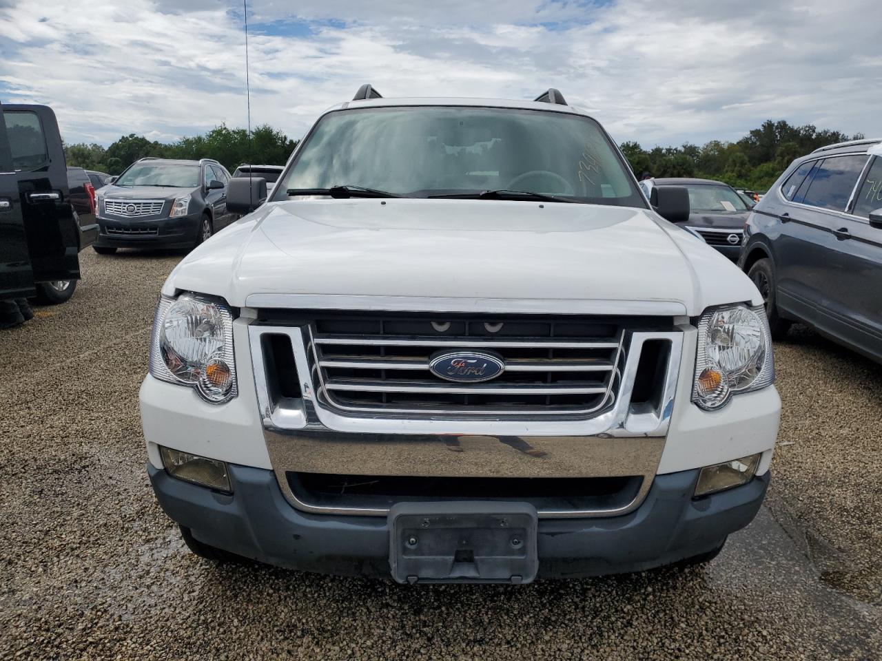 2007 Ford Explorer - Image 5