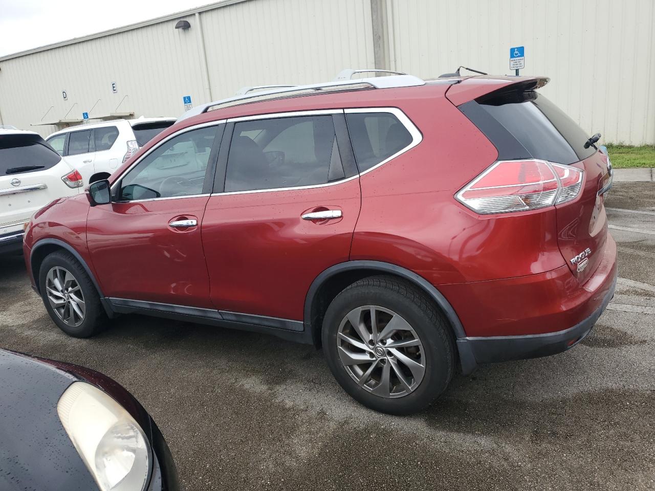 5N1AT2MT1FC865803 2015 NISSAN ROGUE - Image 2