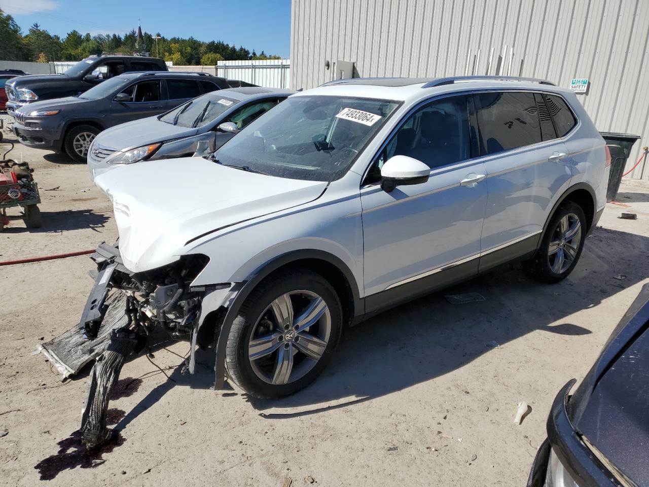 2018 Volkswagen Tiguan - Image 1