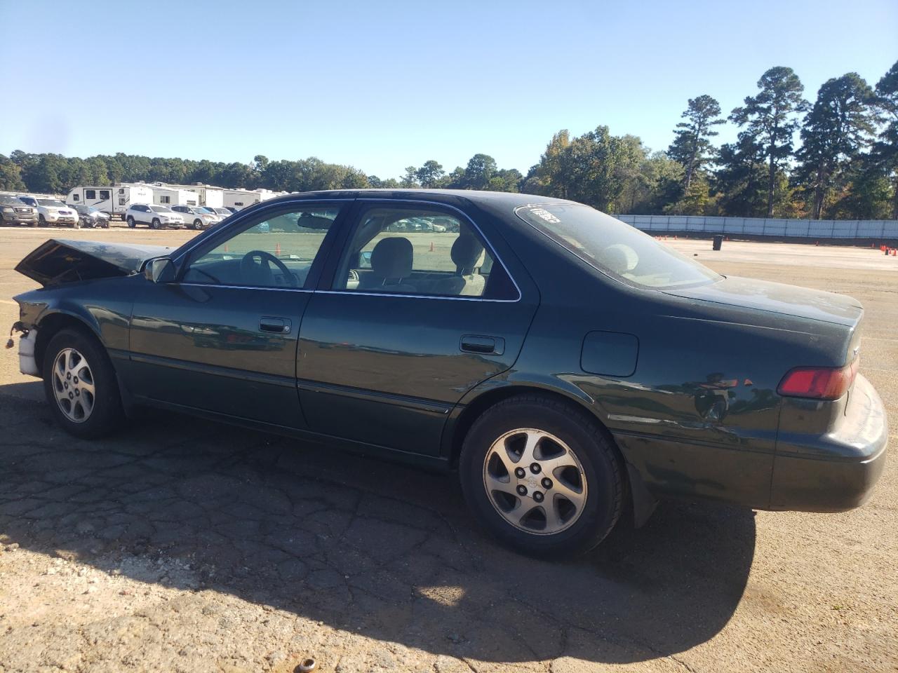 1999 Toyota Camry - Image 2