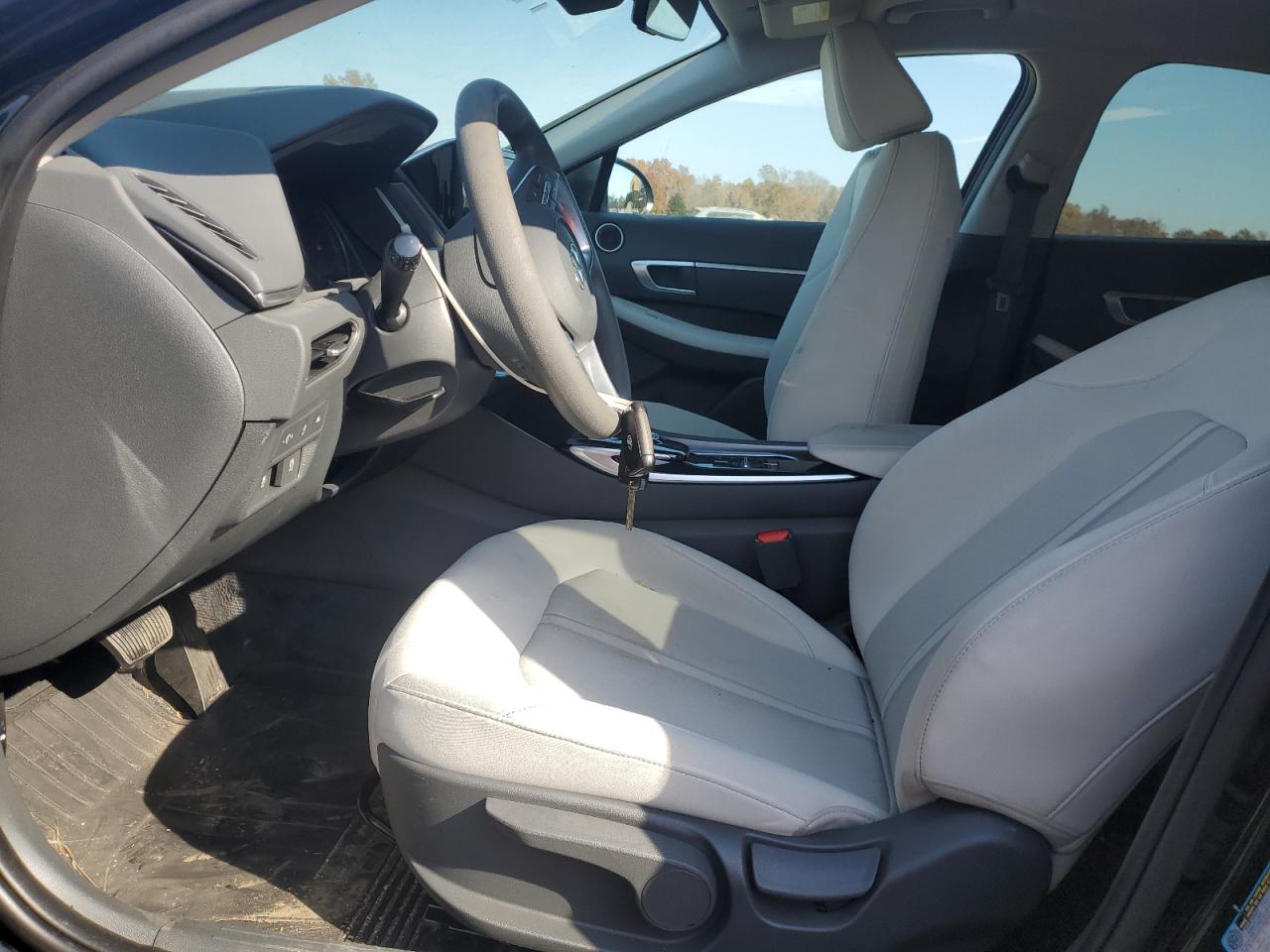 2023 Hyundai Sonata - Image 7