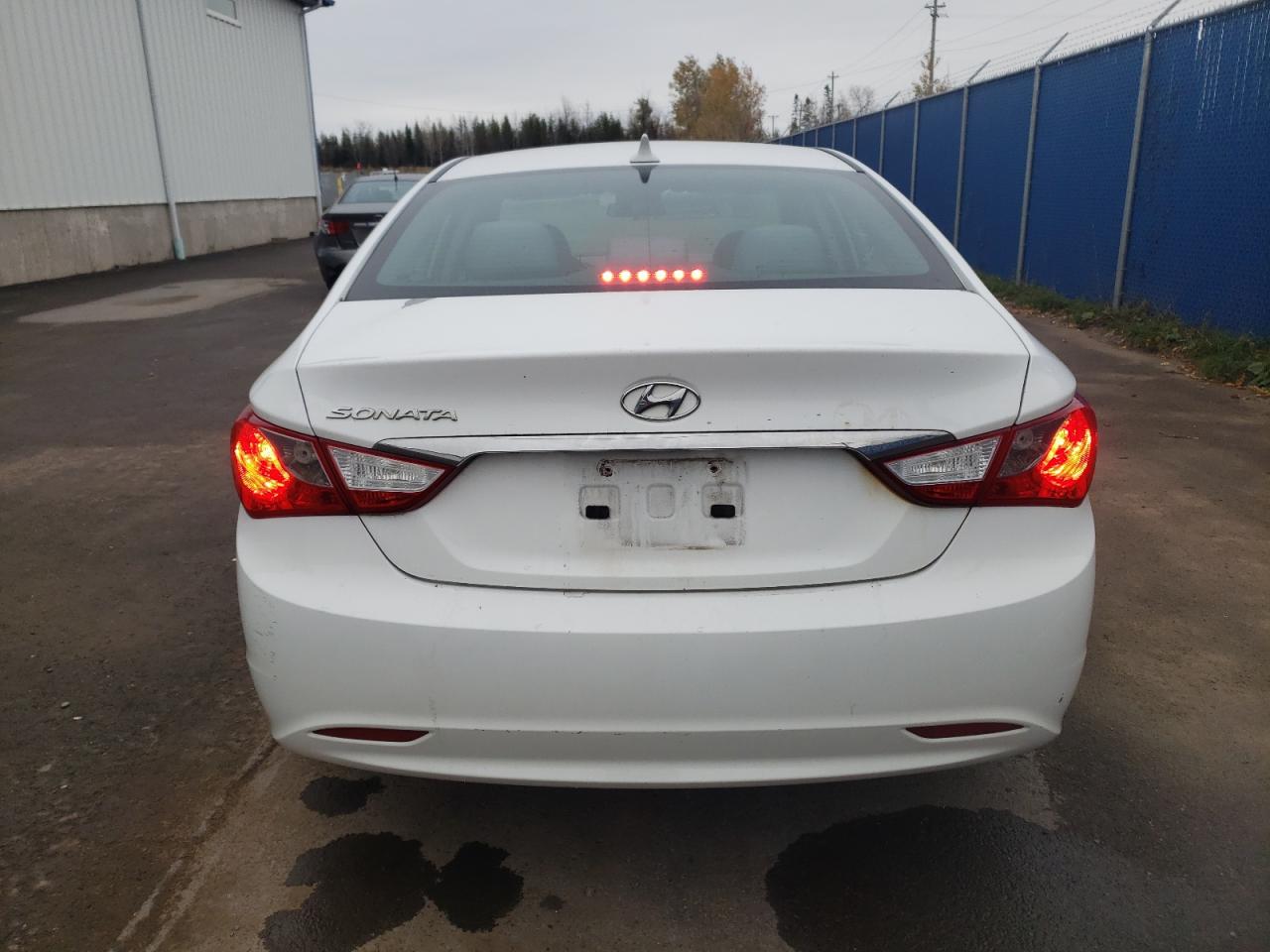 5NPEB4AC9BH285366 2011 Hyundai Sonata Gls