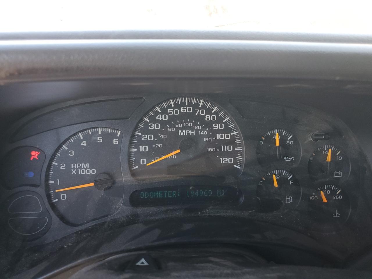 2005 Chevrolet Silverado K1500 VIN: 2GCEK13T051272068 Lot: 74089064