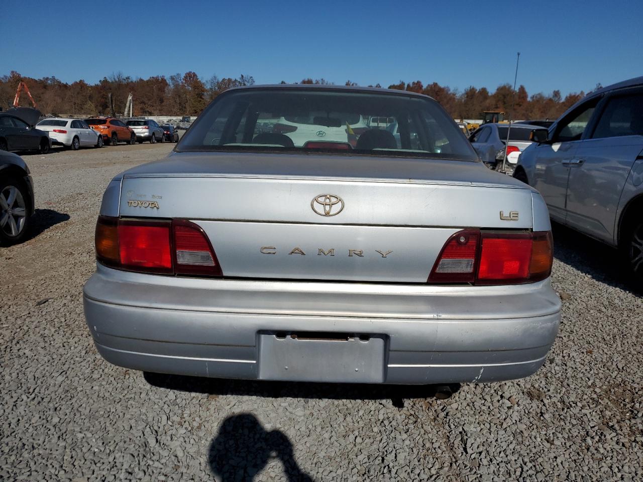 1996 Toyota Camry Dx VIN: 4T1BG12K5TU684724 Lot: 77543024