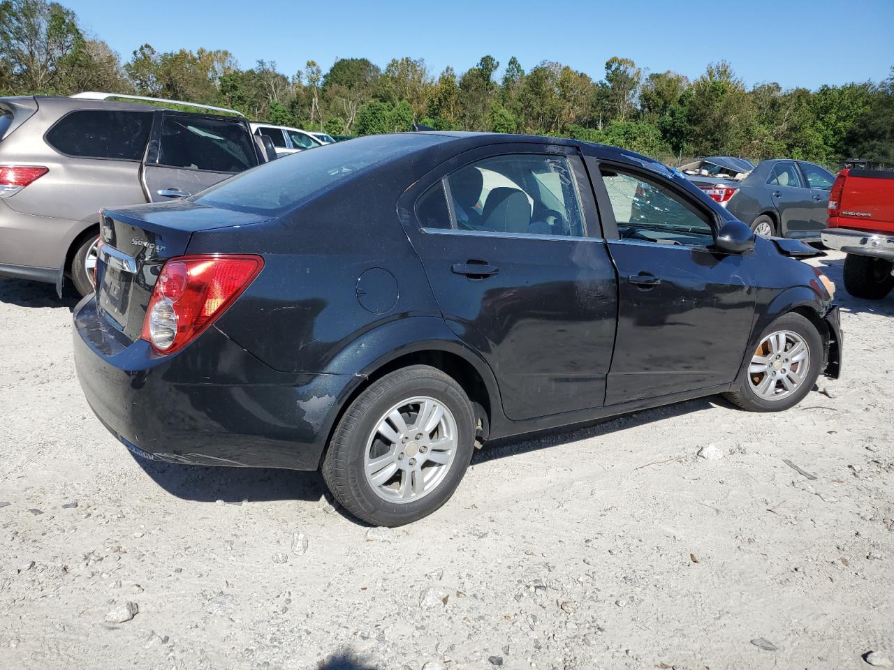 2013 Chevrolet Sonic - Image 3