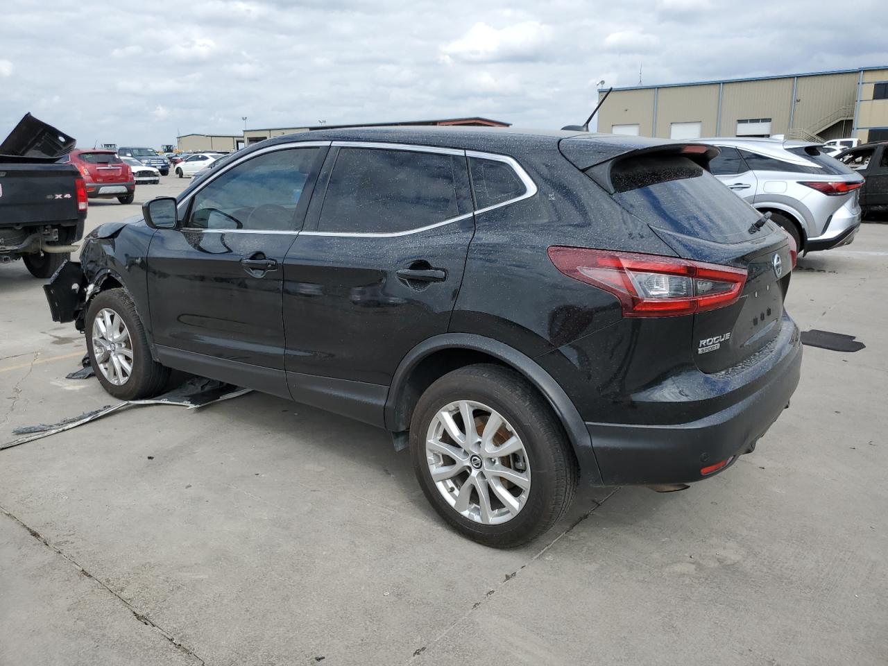 2021 Nissan Rogue - Image 2