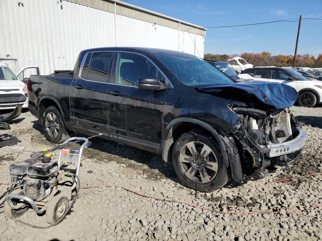 2017 Honda Ridgeline - Image 4
