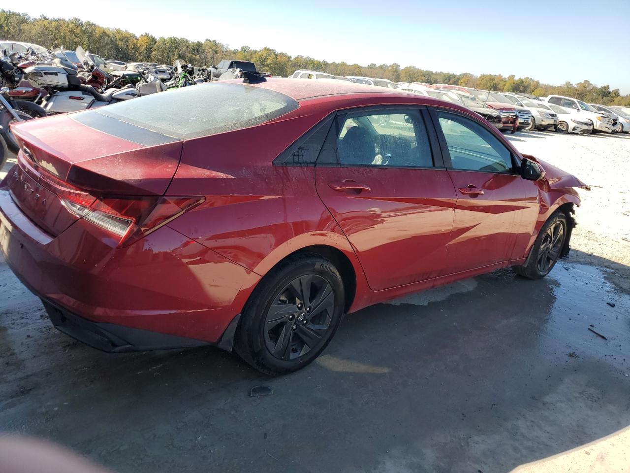 2023 Hyundai Elantra - Image 3