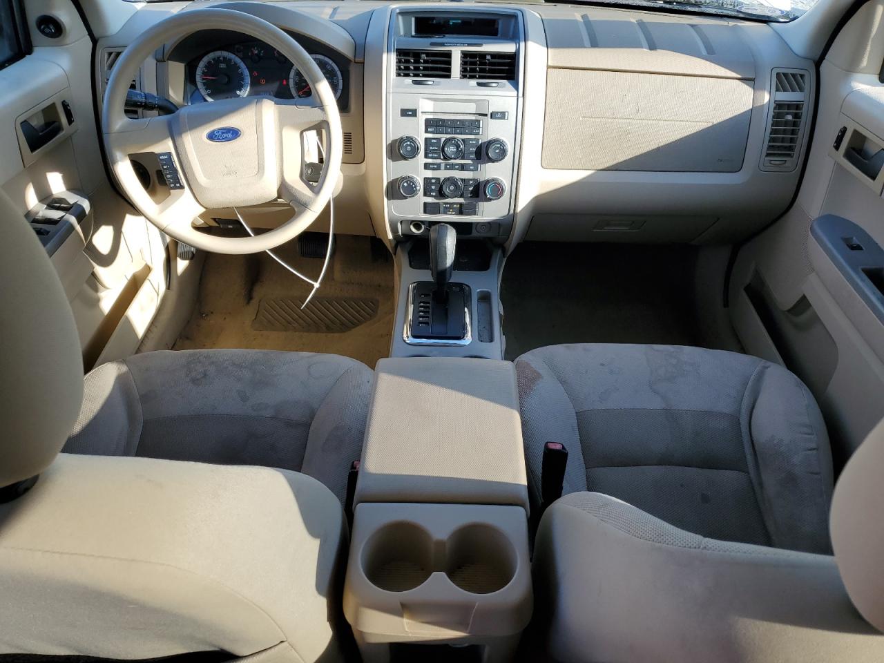 2008 Ford Escape - Image 8