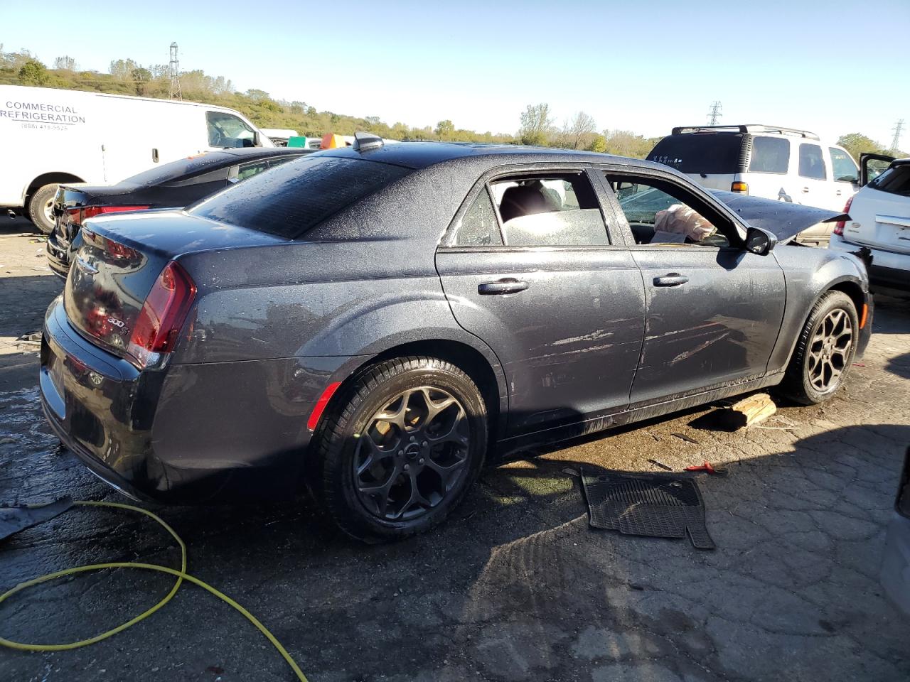 2017 Chrysler 300 - Image 3