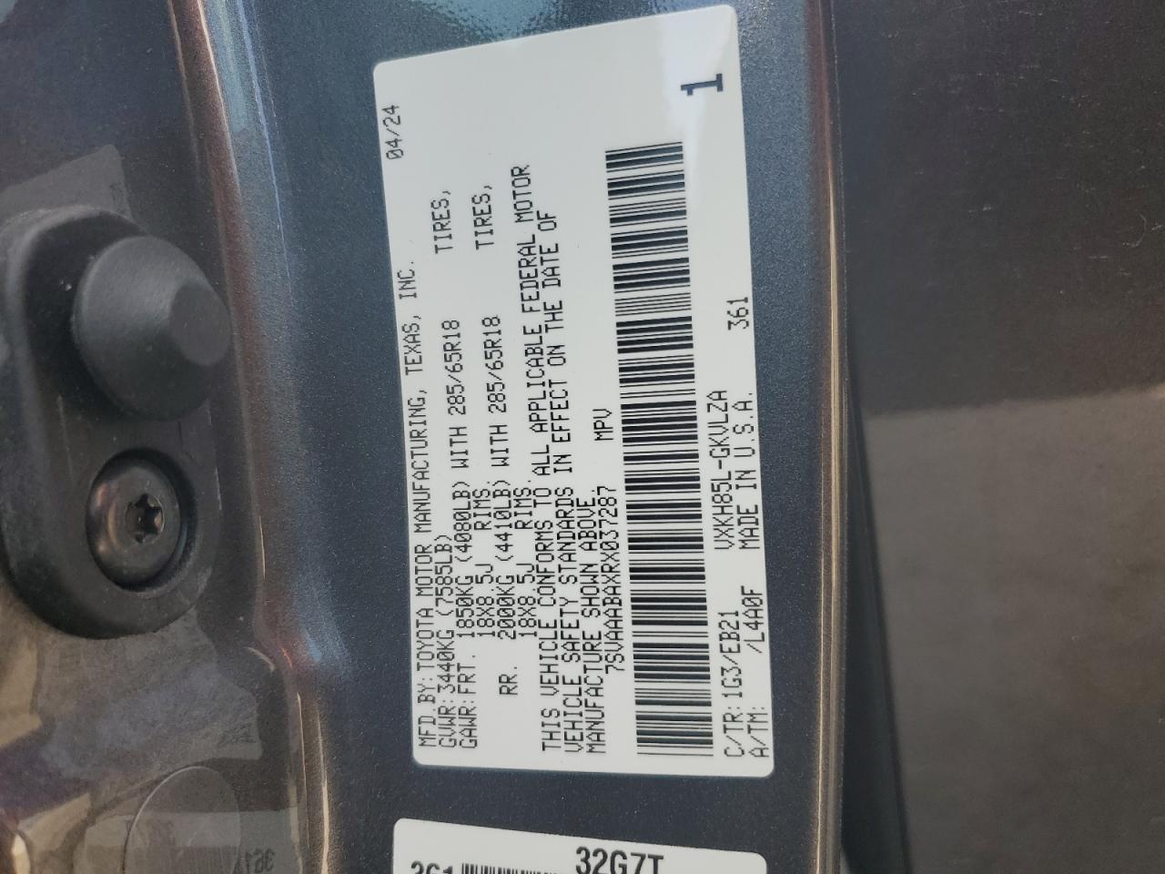 7SVAAABAXRX037287 2024 Toyota Sequoia Sr5