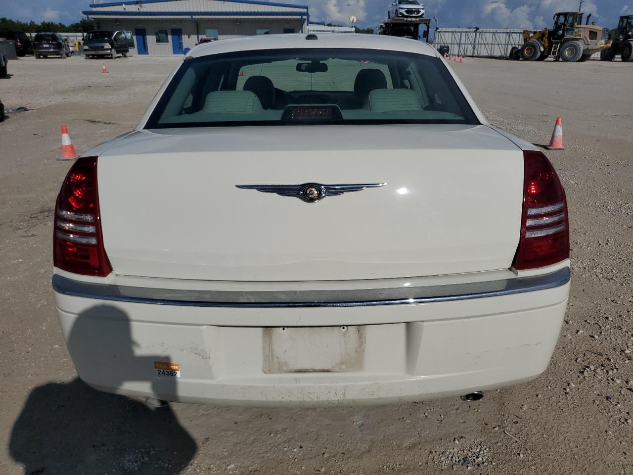 2006 Chrysler 300C VIN: 2C3KA63H86H514875 Lot: 73842884