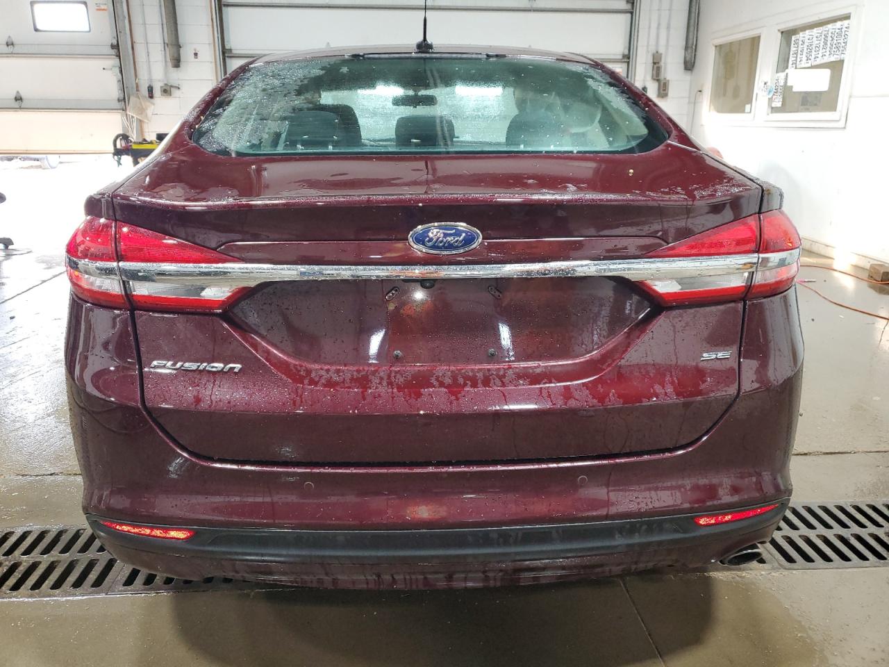 3FA6P0H70JR190445 2018 Ford Fusion Se