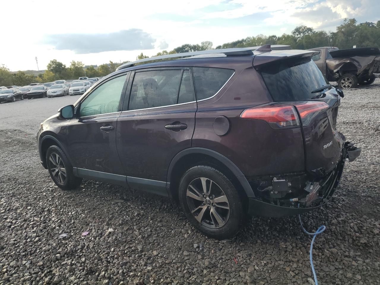 2017 Toyota RAV 4 - Image 2