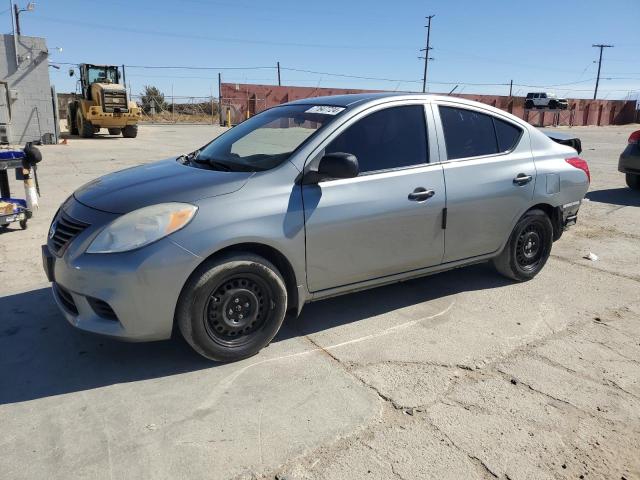  NISSAN VERSA 2014 Сріблястий