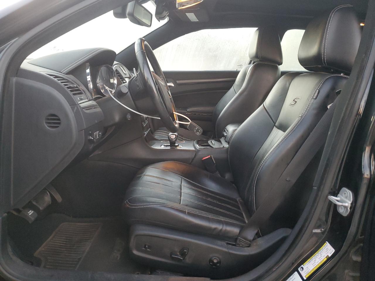 2013 Chrysler 300 - Image 7