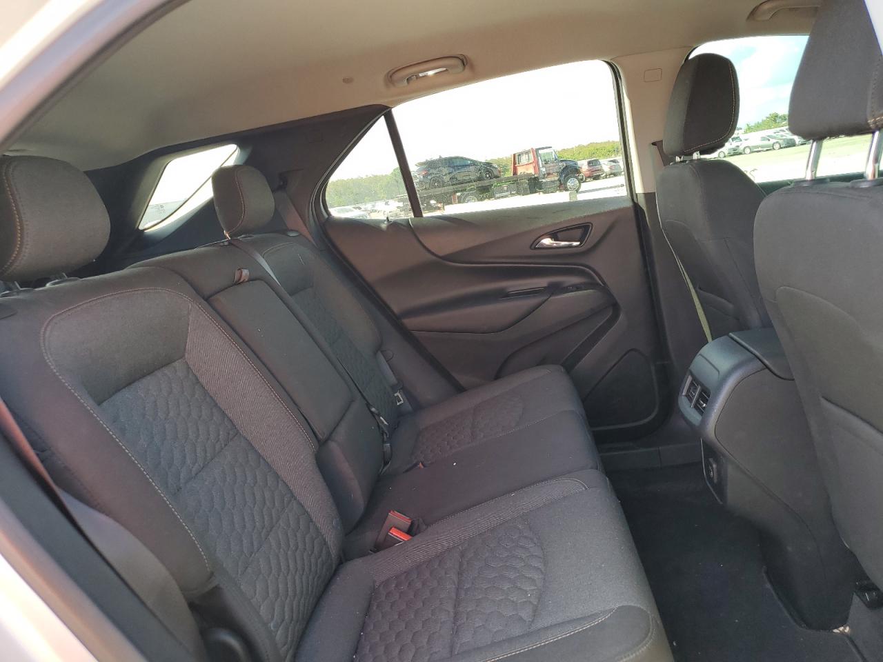 2020 Chevrolet Equinox - Image 11