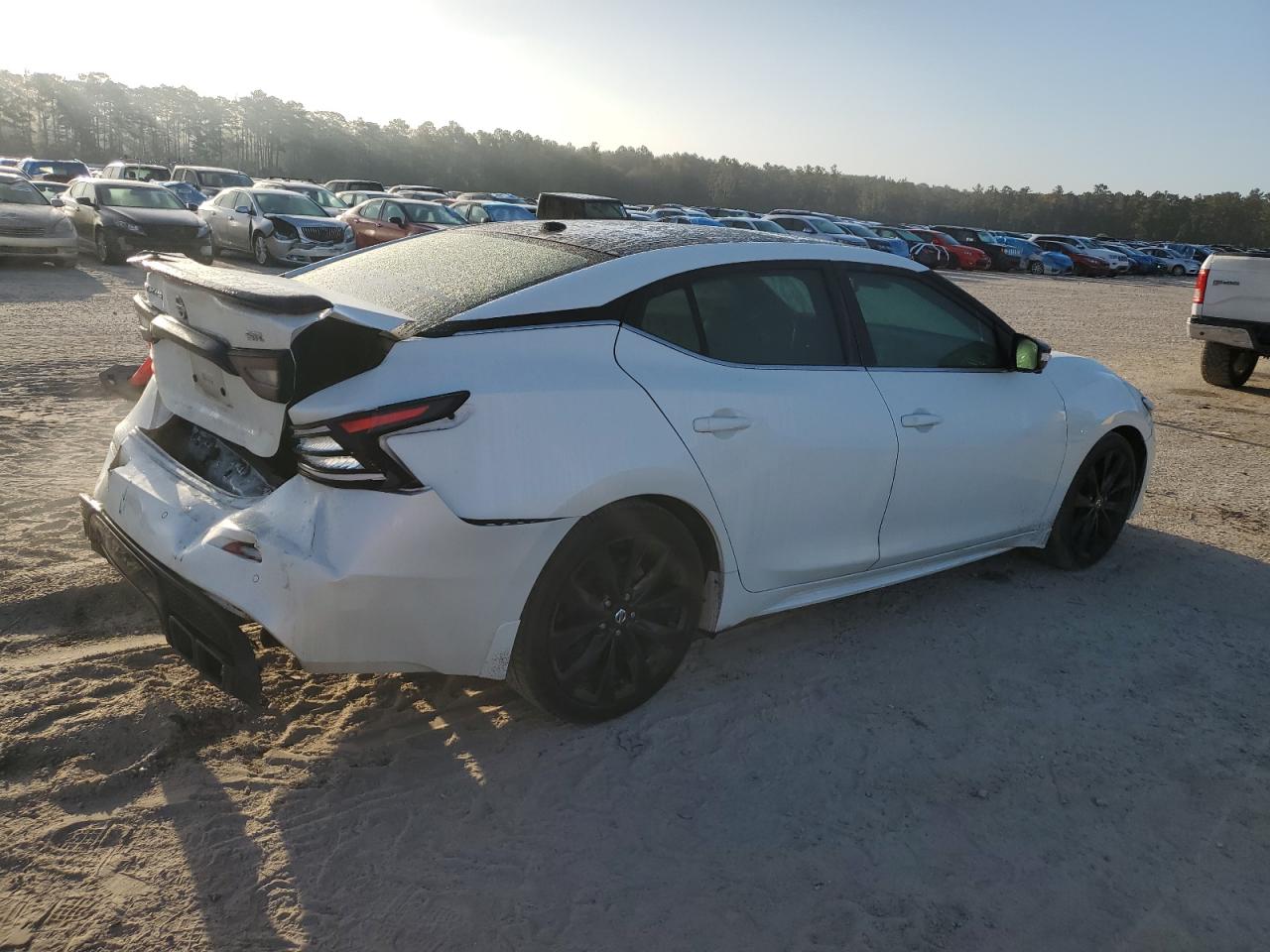 2021 Nissan Maxima - Image 3