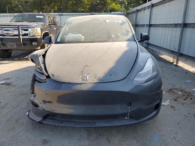 7SAYGDEF9RF041554 Tesla Model Y  5