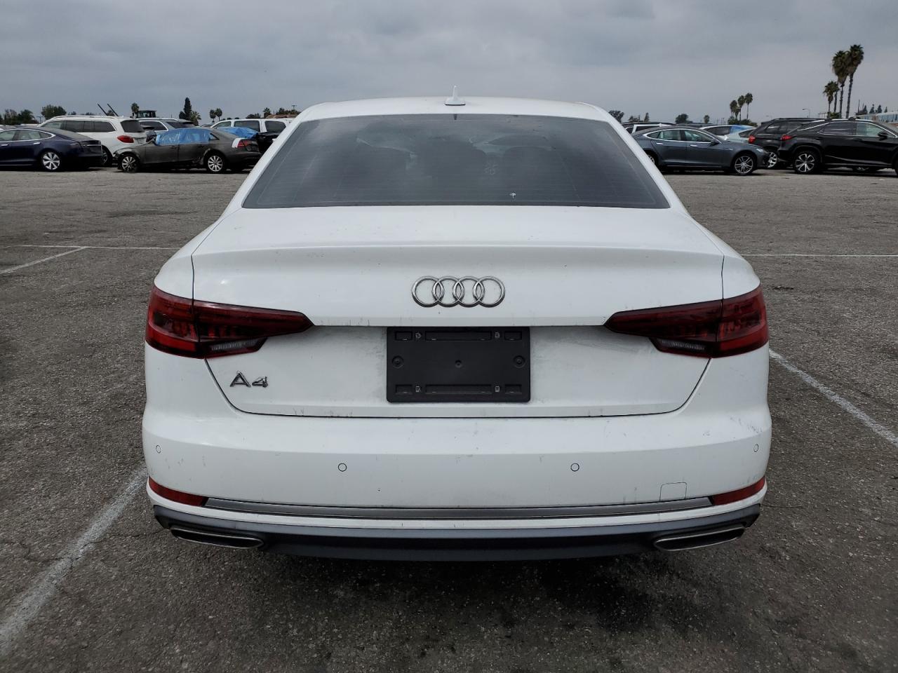 2019 Audi A4 Premium Plus VIN: WAUHMAF4XKN002350 Lot: 76388554